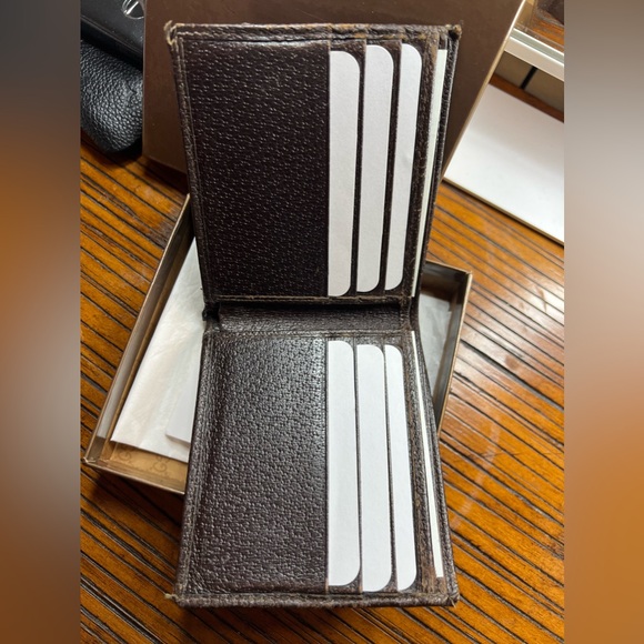 Gucci Bifold Wallet GG Canvas - Used Authentic with box and papers Retail $880 - Picture 6 of 7
